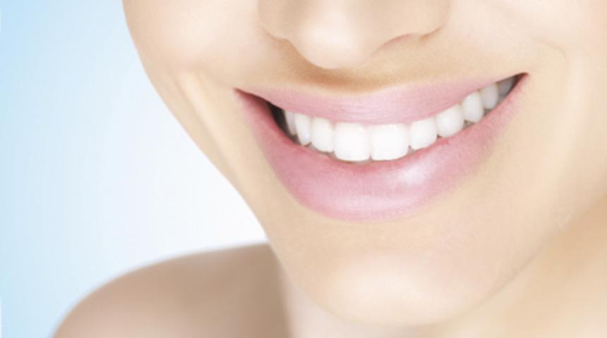 Dişlerinizi evde beyazlatmak ister misiniz?