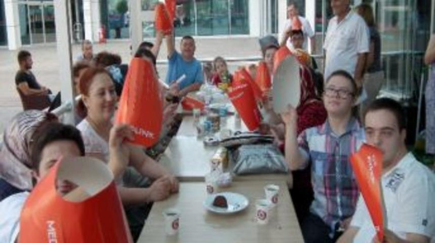 Down Sendromlu &Ccedil;ocuklar Medical Park&rsquo;ta