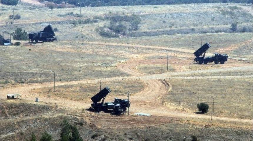 Alman Askerler Kışladan &Ccedil;ıkmıyor