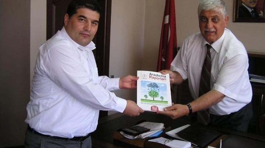 M&uuml;siad Y&ouml;netiminden, İl Genel Meclisi Başkanı Şavata&rsquo;ya Ziyaret