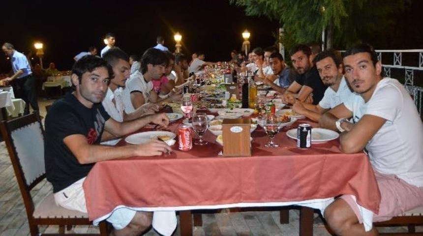 Adana Demirspor&rsquo;a Moral Yemeği