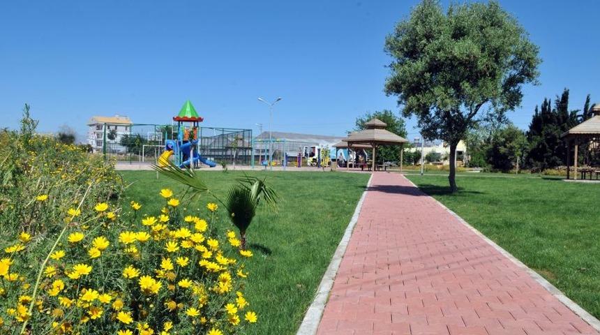 Baraj Mahallesi'nde Yol Ve Park &Ccedil;alışması