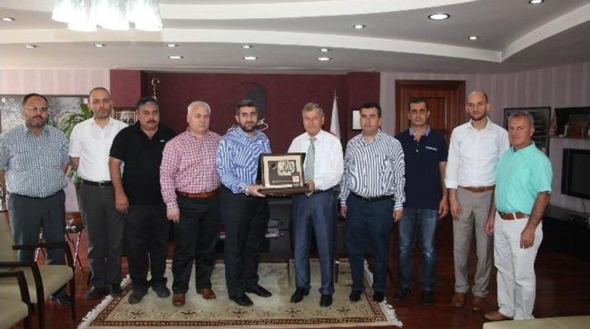 Menevşe: "birlik Olmadan Sorunları &Ccedil;&ouml;zemeyiz"