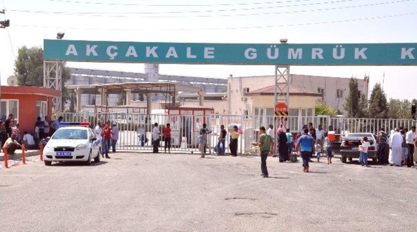 Ak&ccedil;akale Sınır Kapısı'nda Son Durum