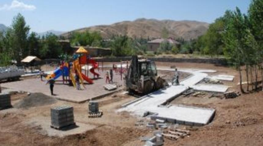 Bitlis&rsquo;te Park Yapma &Ccedil;alışmaları