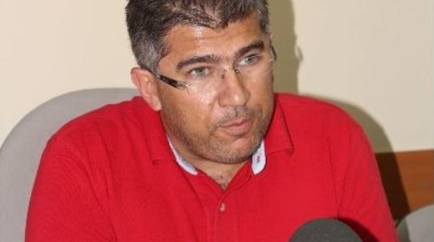 Ak Parti'li &Ouml;zt&uuml;rk; &ldquo;siyaset Yapan İnsanlara &Ccedil;apulcu Deme L&uuml;ks&uuml;m&uuml;z Yok&rdquo;