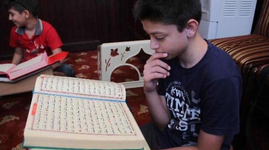 Sakarya'da Yaz Kur'an Kursları'na 45 Bini Aşkın &Ouml;ğrenci Katıldı