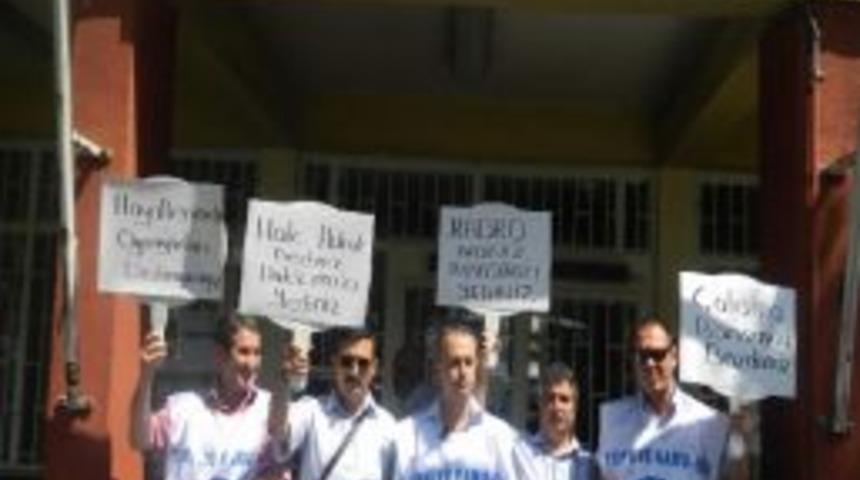 İş Ve Meslek Danışmanlarından Maaş Kesintisi Tepkisi