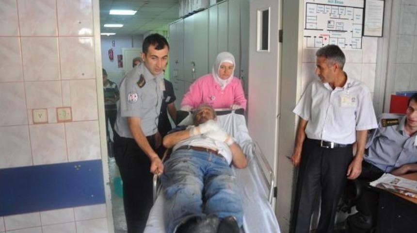 Trakt&ouml;r Devrildi; 1 Kişi Yaralandı