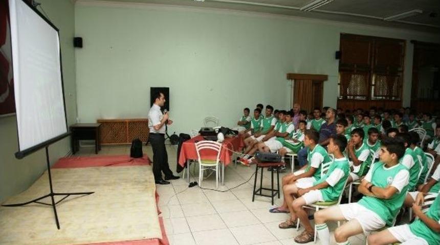 Kayseri Emniyet M&uuml;d&uuml;rl&uuml;ğ&uuml;nden Yaz Okulu &Ouml;ğrencilerine Eğitim Semineri