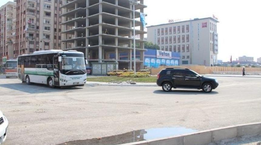 Atilla Altıkat Ge&ccedil;idi Ziyapaşa Bağlantısı Trafiğe A&ccedil;ıldı