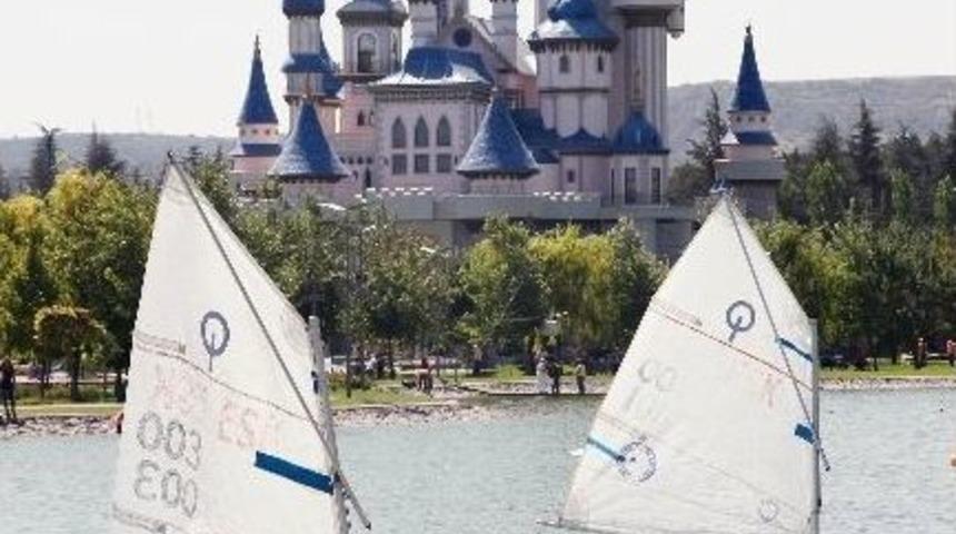 Gen&ccedil; Yelkencilere Sertifikaları Dağıtıldı