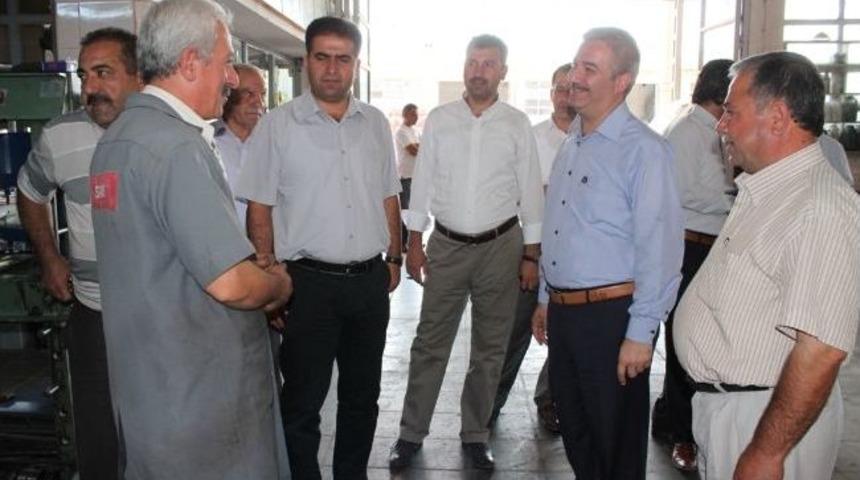 Askeri Birlik Ve Nissibi K&ouml;pr&uuml;s&uuml; K&uuml;&ccedil;&uuml;k Esnafı Ekonomik Olarak Rahatlatacak