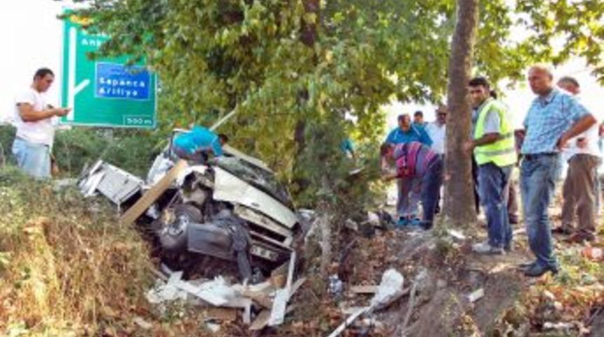 Sapanca'da Trafik Kazası: 1 Yaralı