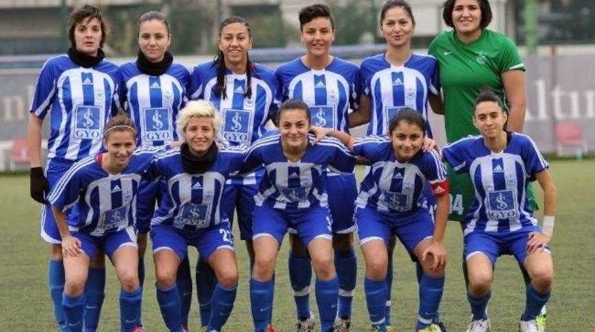 Bakan Kılı&ccedil;'tan Konak'ın Şampiyon Kızlarına 100 Tl Prim