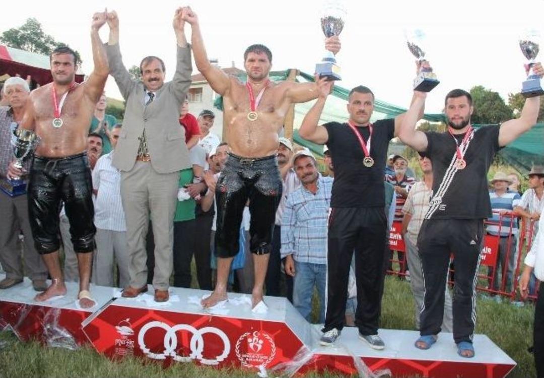 Tekkek&ouml;y'de G&uuml;reş Şenliği