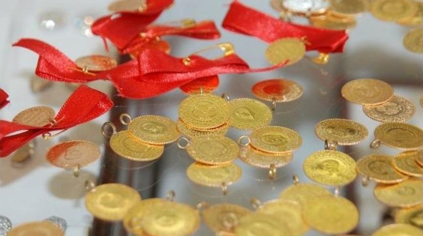 "kuyumcu, Kuyumcuya Sahte Altın Satıyor" İddiası