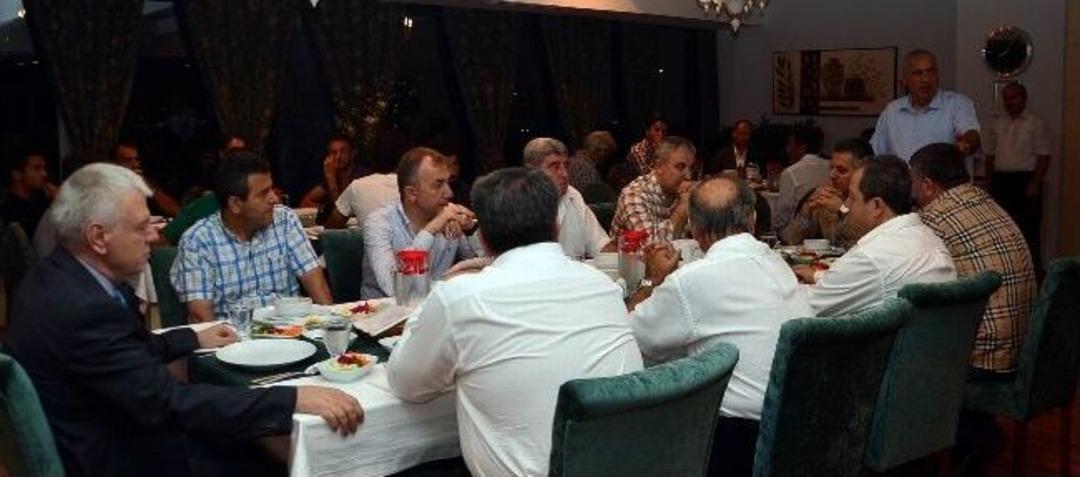 Bursaspor Y&ouml;netiminden Futbolculara Moral Yemeği