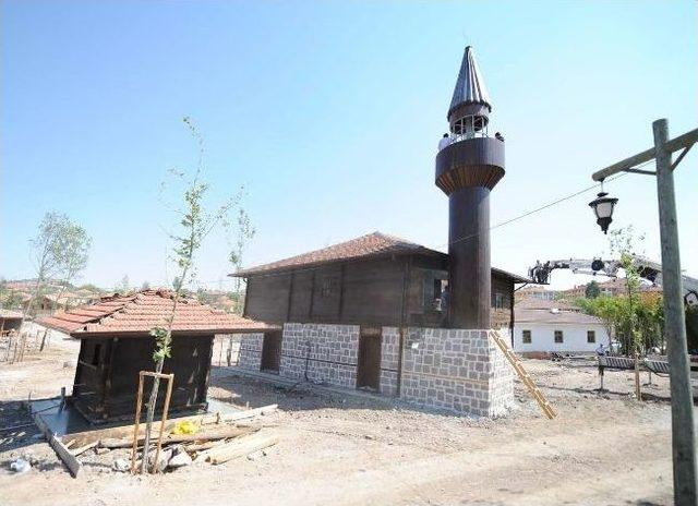 130 Yıllık Cami Köy Park’a Kuruldu