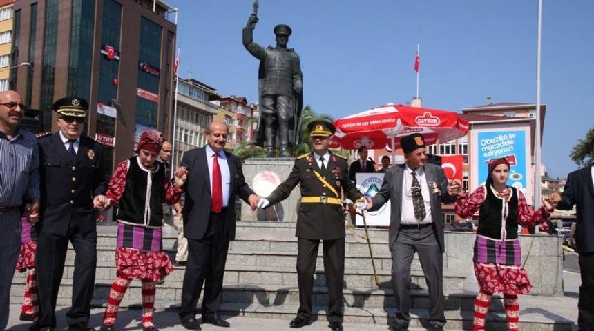 30 Ağustos Zafer Bayramı Ve T&uuml;rk Silahları G&uuml;n&uuml; T&uuml;m Yurtta Coşkuyla Kutlanıyor