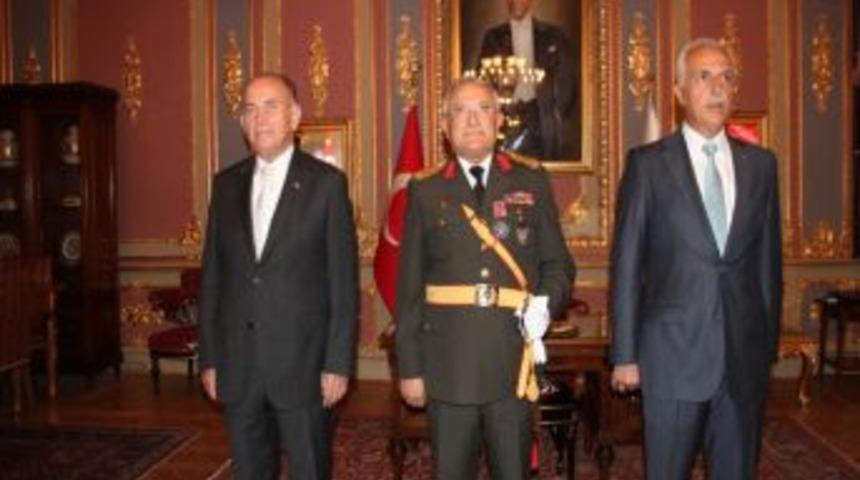 Vali Mutlu, Tebrikleri Kabul Etti