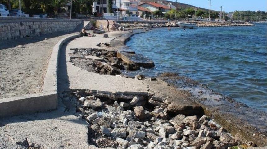 Urla İskele Mahallesi Sahilleri Yenileniyor