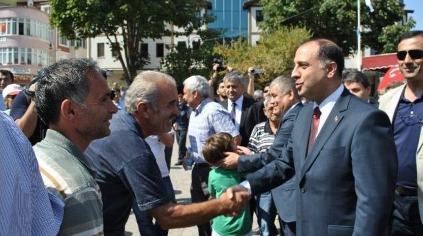 Vali &Ccedil;omaktekin, Iraklılarla Bayramlaştı