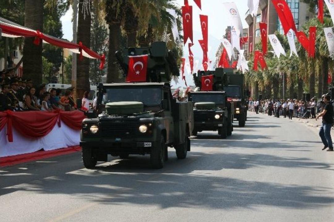 Denizli'de Zafer Bayramı Coşkusu