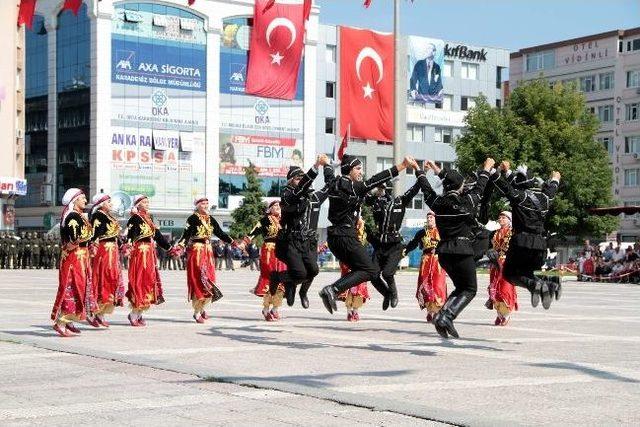 Samsun’da Zafer Bayramı Coşkuyla Kutlandı