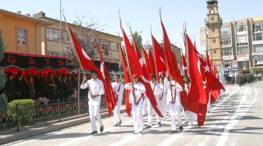 30 Ağustos Zafer Bayramı Ve T&uuml;rk Silahları G&uuml;n&uuml; T&uuml;m Yurtta Coşkuyla Kutlanıyor