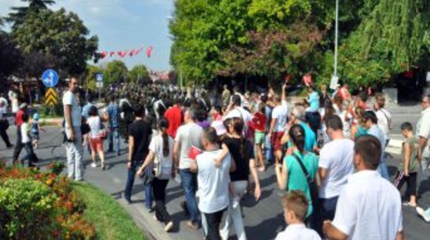 Edirne'de Zafer Bayramı Coşku Ile Kutlandı