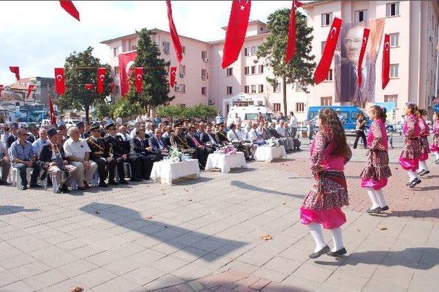 Ünye’de Zafer Bayramı Coşkuyla Kutlandı