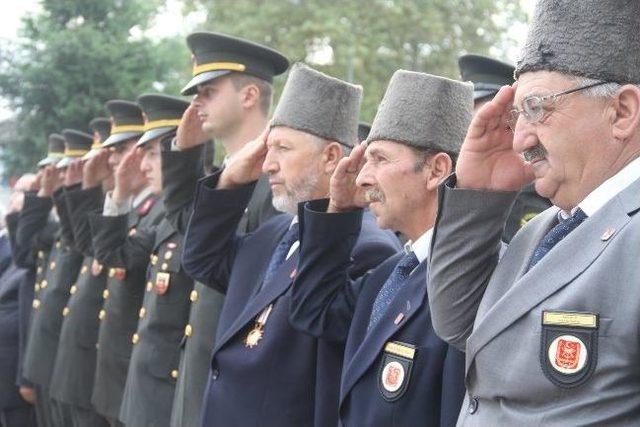 Akyazı’da 30 Ağustos Zafer Bayramı Törenle Kutlandı