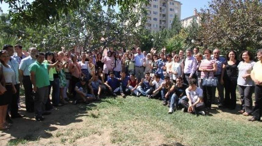 Başkan Şenol &Uuml;niversiteye Girmeye Hak Kazanan &Ouml;ğrencilerle Bir Araya Geldi