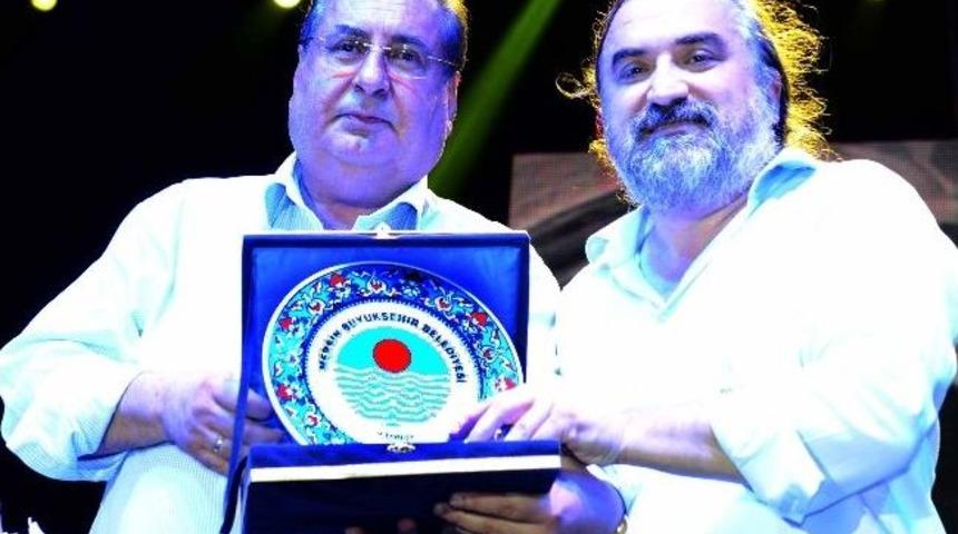 Tarsuslular Volkan Konak&rsquo;la Coştu