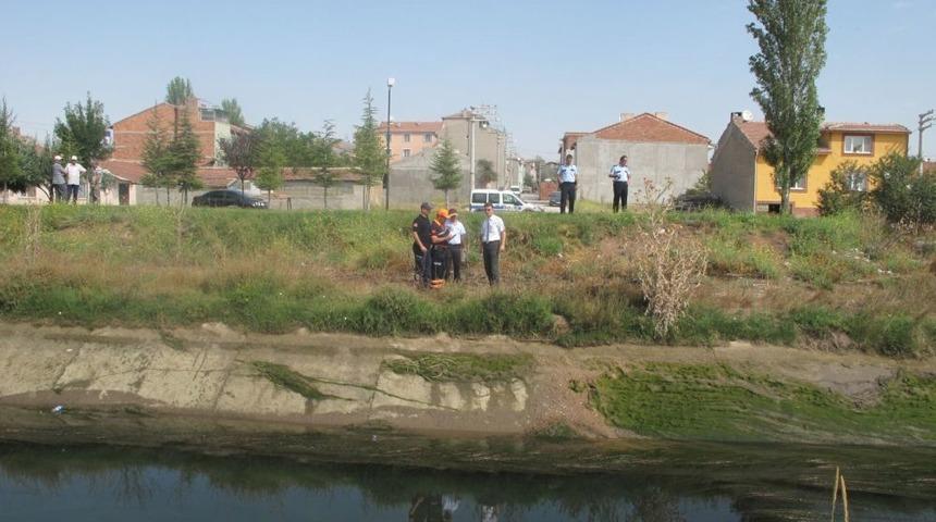 İki kardeş sulama kanalında boğuldu