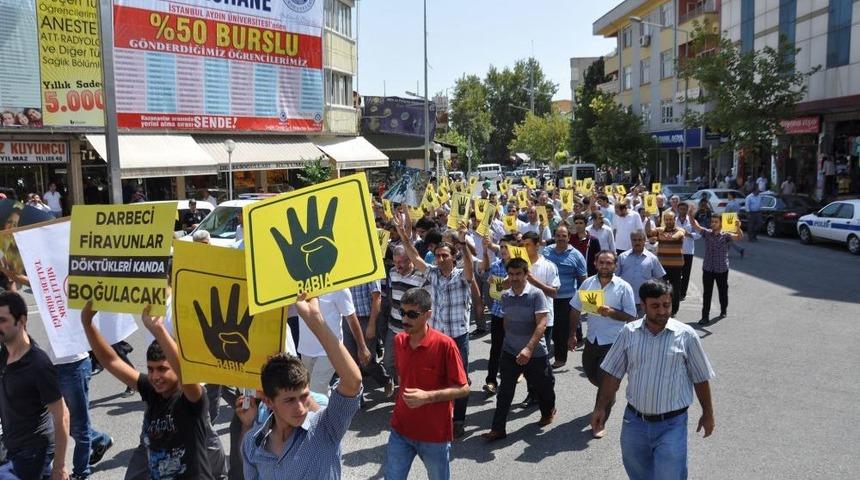 Adıyaman'da 'Mısır İ&ccedil;in Direniş, İnsanlık İ&ccedil;in Diriliş' Mitingi D&uuml;zenlendi
