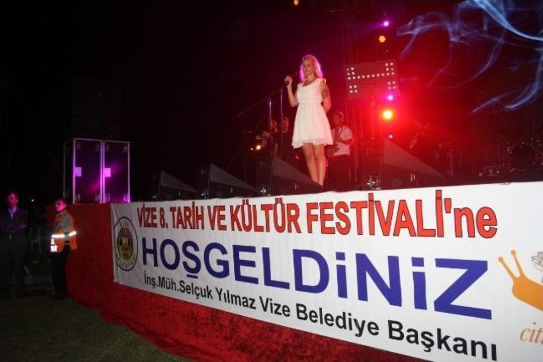 Vize Belediyesi 8. Tarih Ve K&uuml;lt&uuml;r Festivali B&uuml;y&uuml;k Coşku İle Başladı