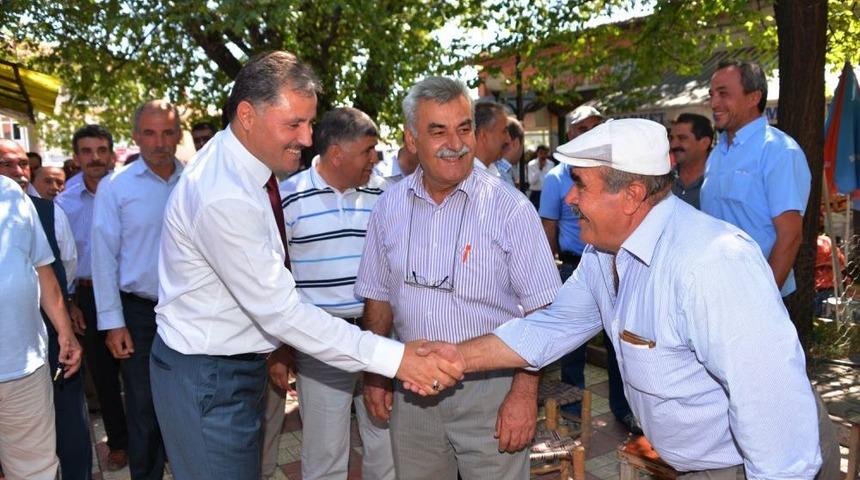 Başkan &Ccedil;akır, Ak&ccedil;adağ Il&ccedil;esini Ziyaret Etti