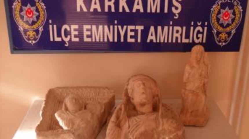 Gaziantep Polisi Tarihi Eser Ka&ccedil;ak&ccedil;ılarına Ge&ccedil;it Vermiyor