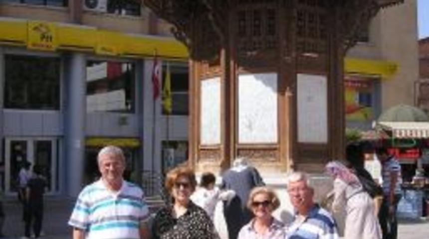 Yerli Turistlerin Nur &Ccedil;eşmesi Hatırası