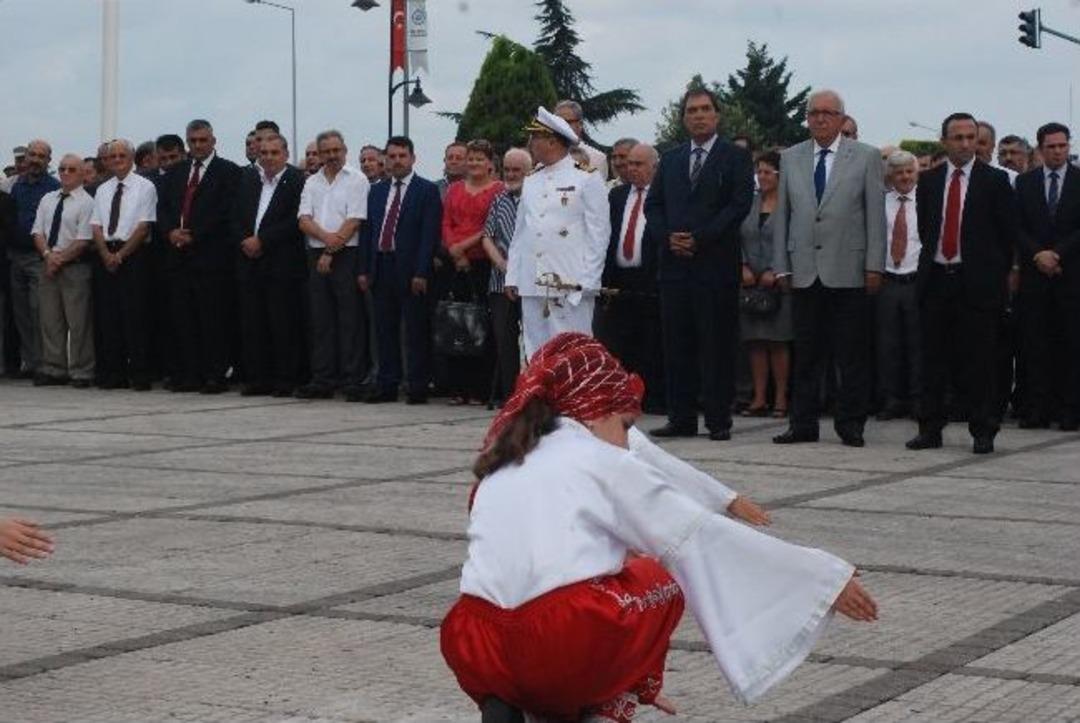 Ereğli&rsquo;de 30 Ağustos Zafer Bayramı T&ouml;renlerle Kutlandı