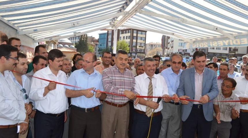 Merzifon&rsquo;da Karma Kaligrafi  Sergisi A&ccedil;ıldı