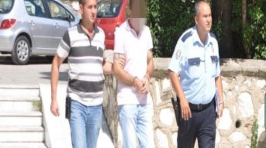 Yatağan'da Marketten &Ccedil;alışan 120 Şişe Rakı Bir Evde Ortaya &Ccedil;ıktı