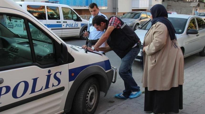 Sivas'taki Bı&ccedil;akla Yaralama