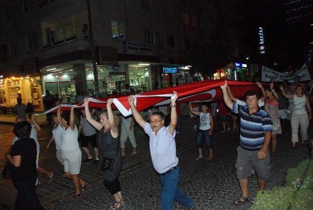 Didim’de Zafer Bayramı Fener Alayı İle Kutlandı