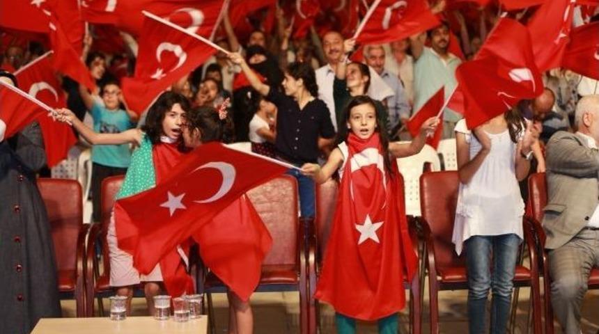 Gaziosmanpaşa&rsquo;da Coşkulu Zafer Kutlaması