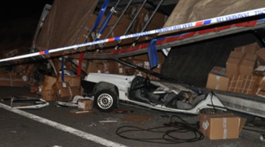 Bolu&rsquo;da trafik kazası: 2 &ouml;l&uuml;, 7 yaralı