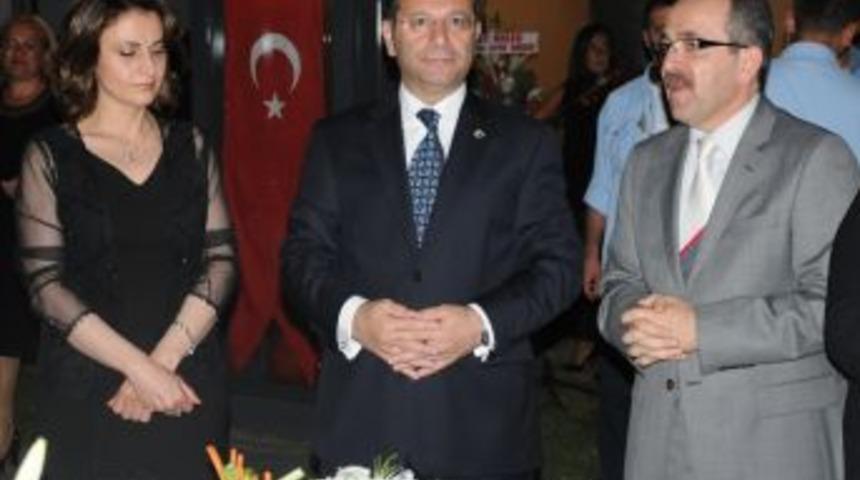 Samsun'da 30 Ağustos Resepsiyonuna &Ccedil;ok Sayıda Davetli Katıldı