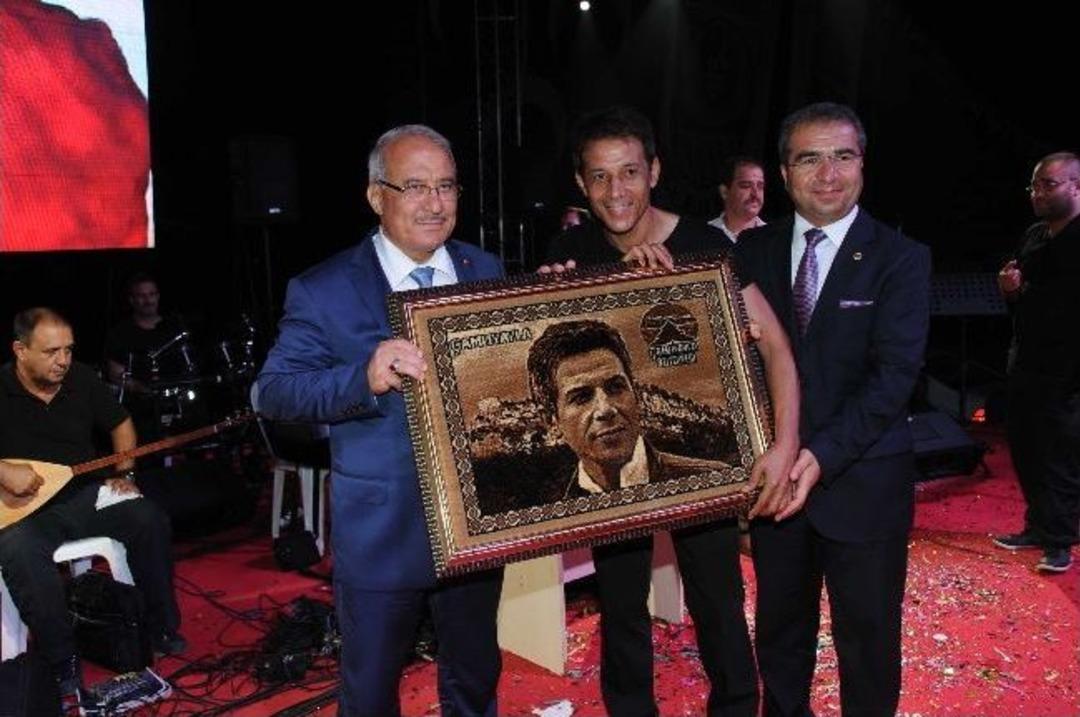 30 Ağustos Zafer Bayramı &Ccedil;amlıyayla'da Coşkuyla Kutlandı